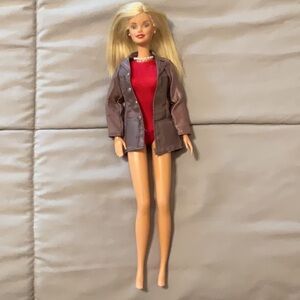 Barbie Working Woman Doll - Still Talks!